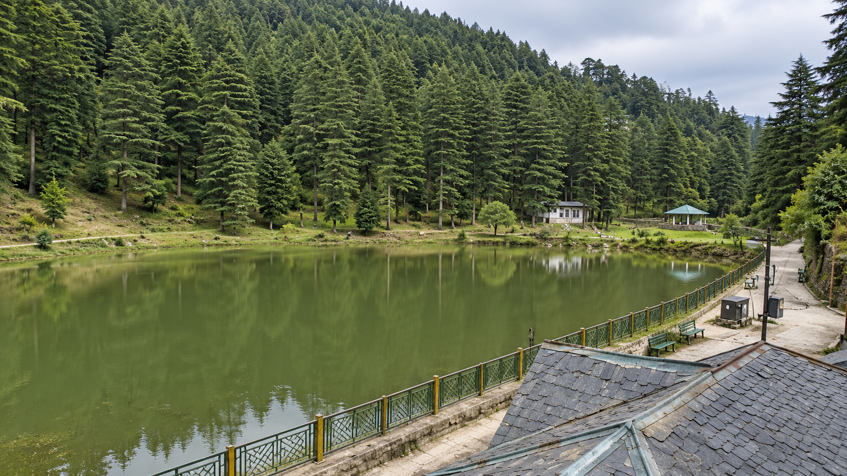 dal lake dharamshala